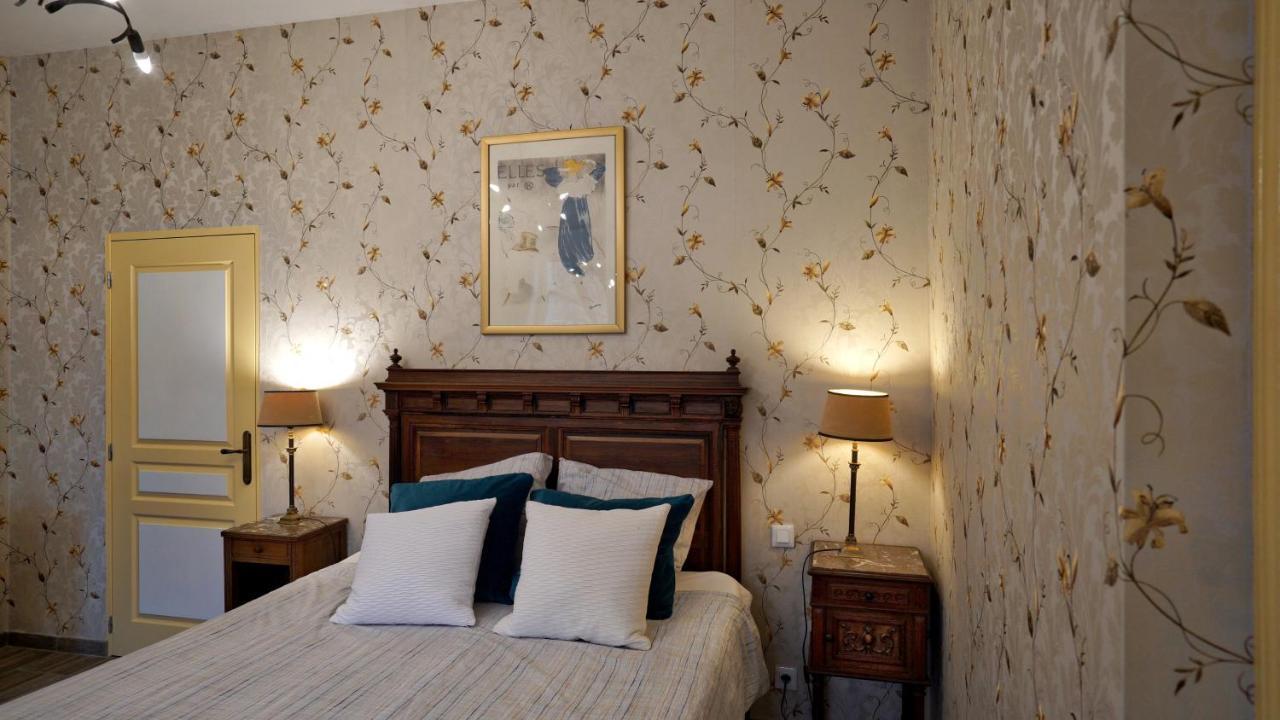 Bed and Breakfast Au Chapitre Rozoy-sur-Serre Экстерьер фото